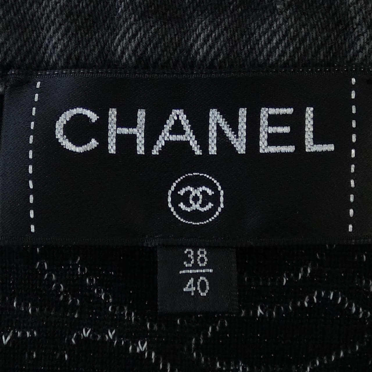 CHANEL P58977K07714 上衣