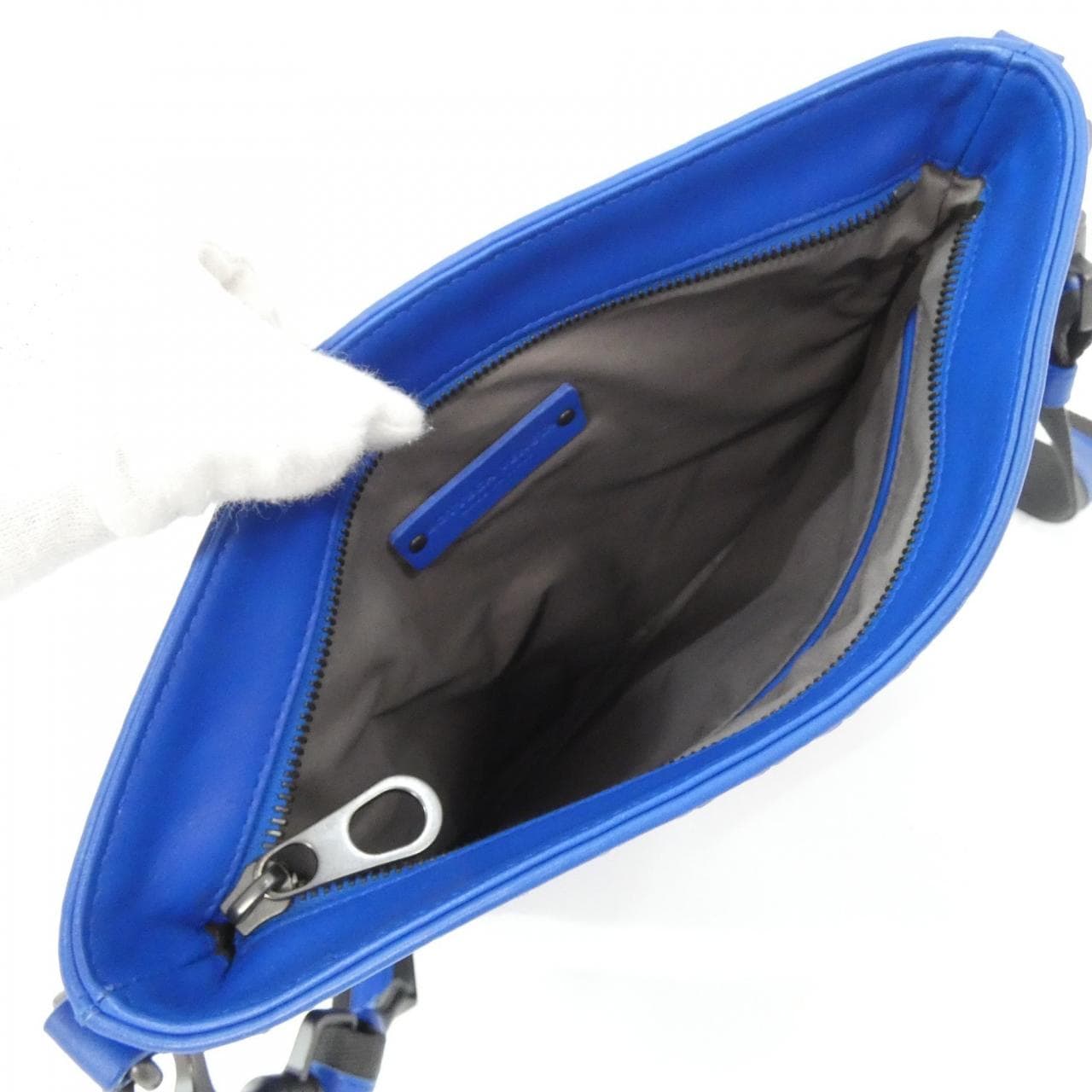 ボッテガヴェネタ 276357 V465C ショルダーバッグ