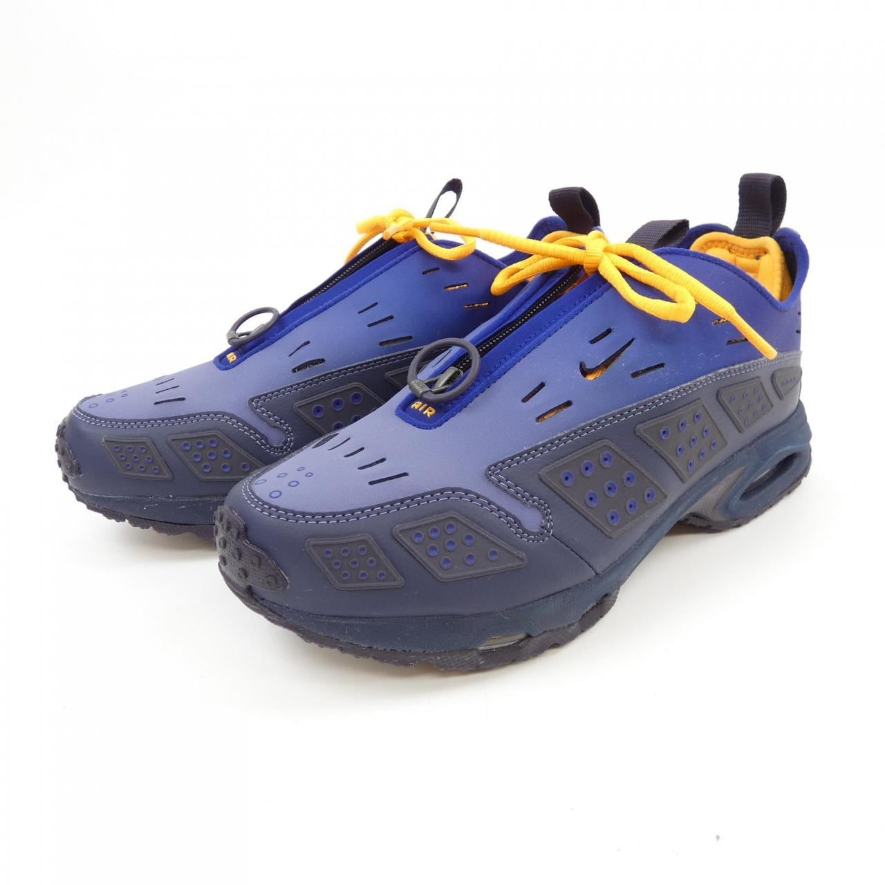 ナイキ NIKE スニーカー