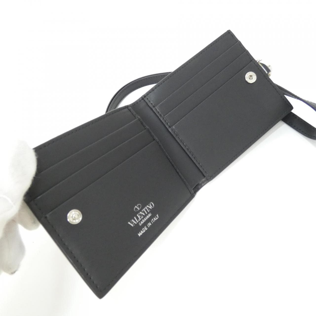 ヴァレンティノガラヴァーニ UY0P0342GTC 財布