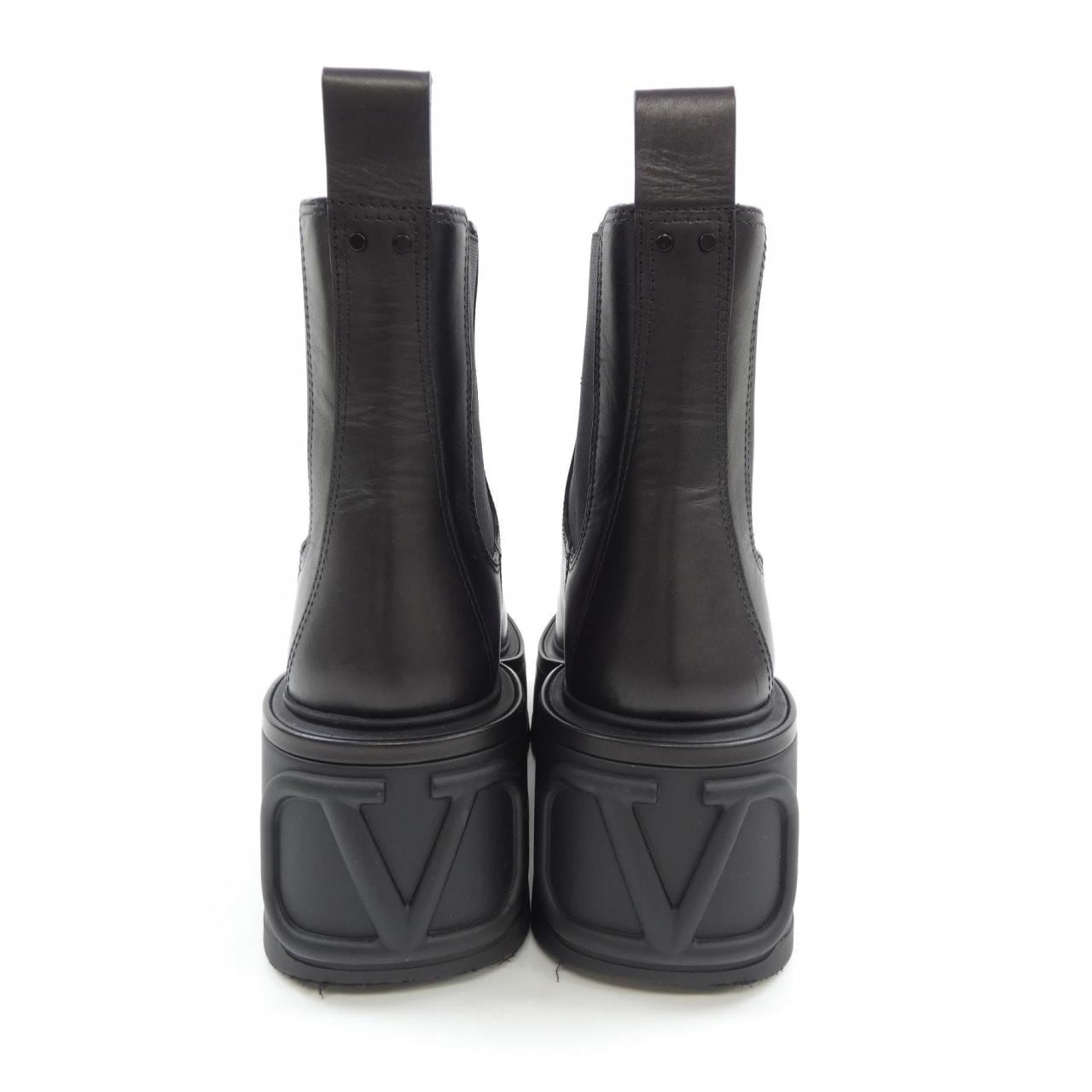 VALENTINO GARAVANI Garavani boots