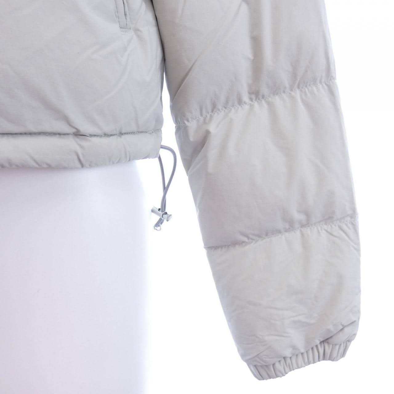 モンクレール MONCLER ダウンジャケット