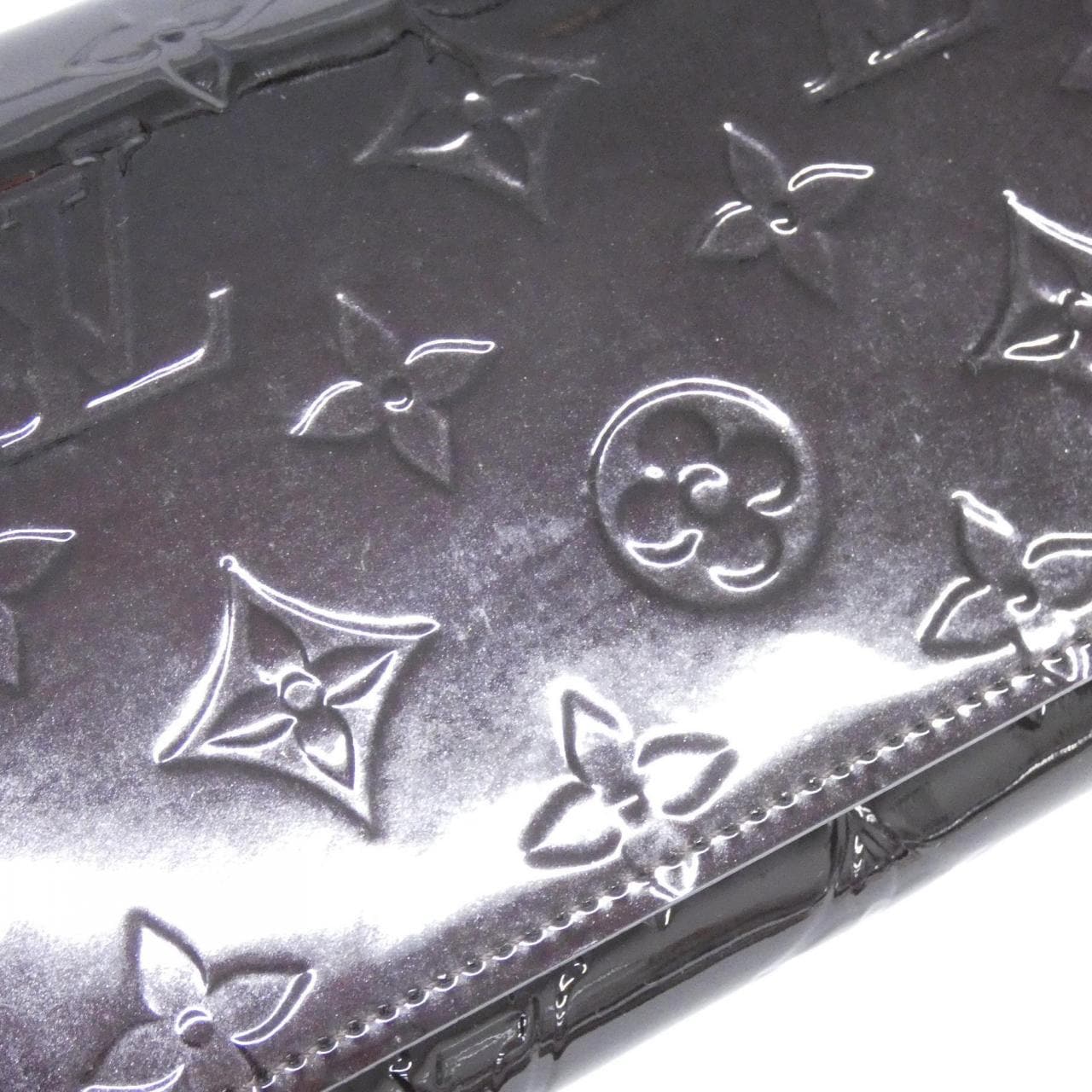 ルイヴィトン ヴェルニ ポルトフォイユ サラ チェーン M90088 チェーンウォレット