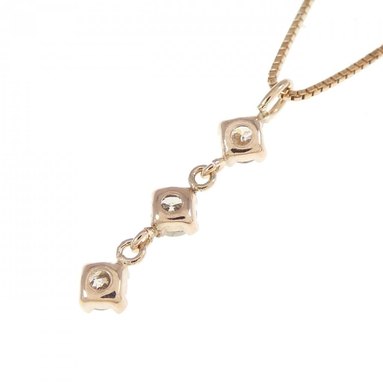 K10PG スリーストーン ダイヤモンド ネックレス 0.15CT
