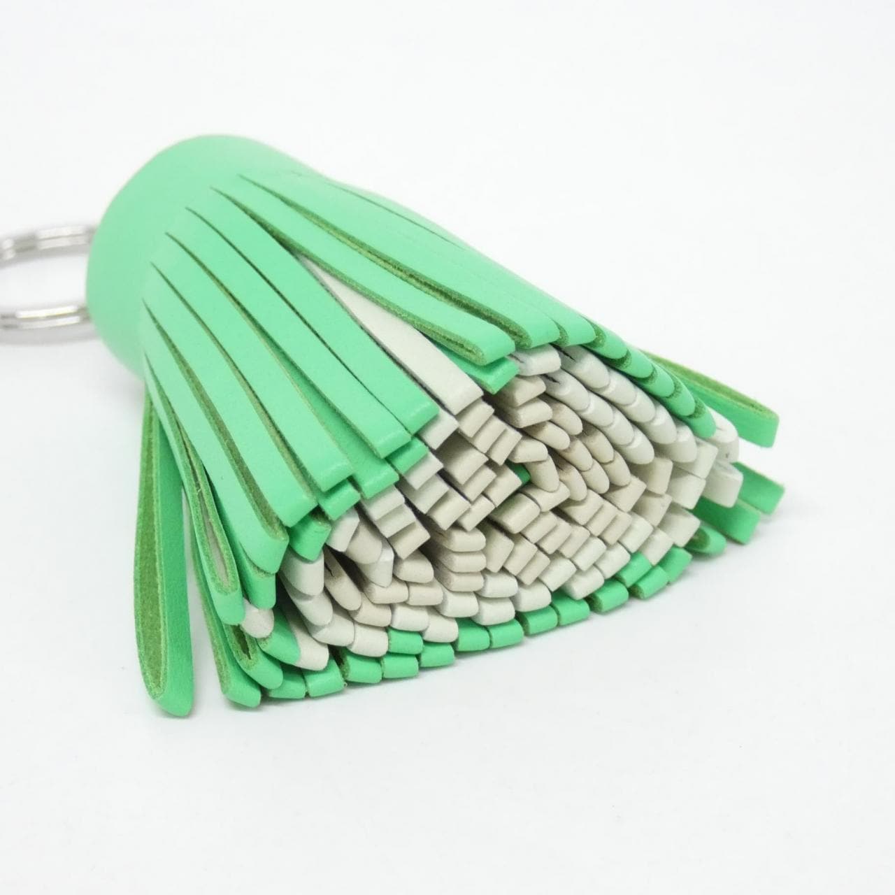 エルメス カルメン トリコロール 079018CJ キーリング