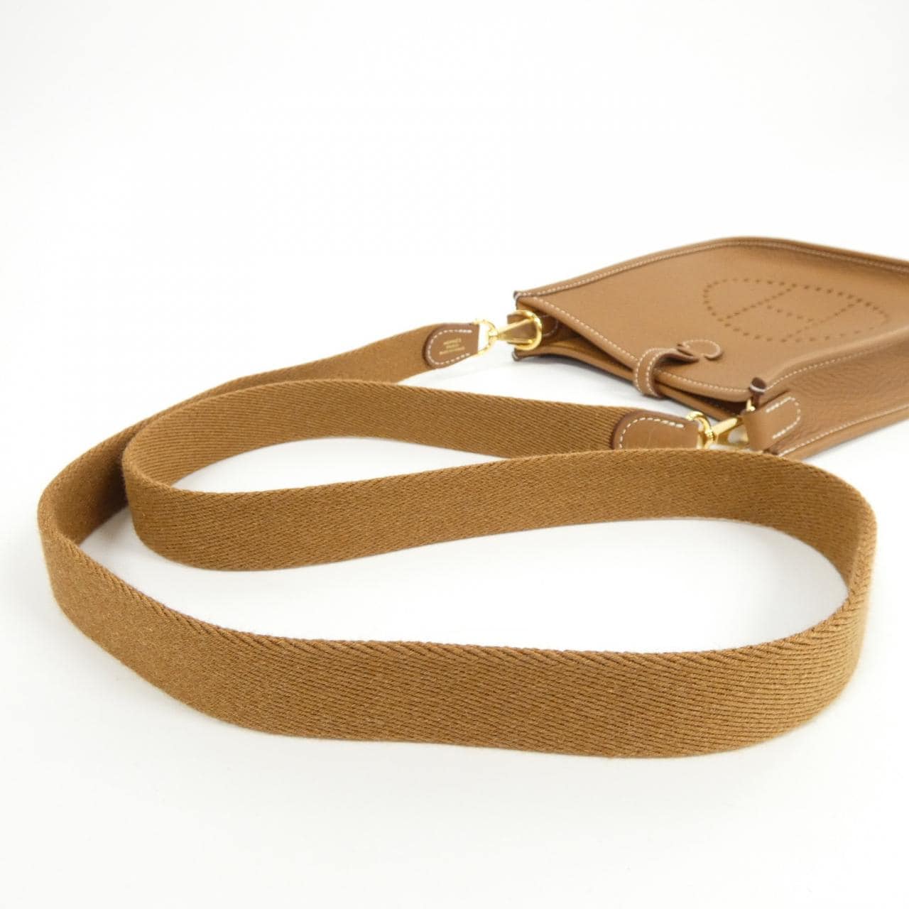 American Lady　【新品未使用】23SSエルメス Hermes コメ兵｜【未使用品】エルメス エヴリン アマゾン 16cm 069426CC