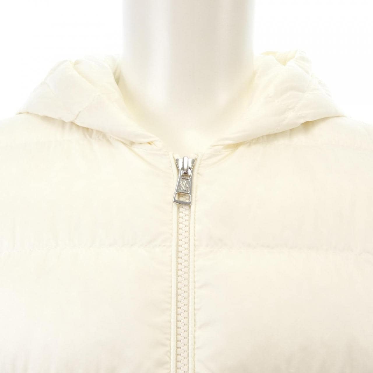 モンクレール MONCLER 20919B00022 ダウンジャケット