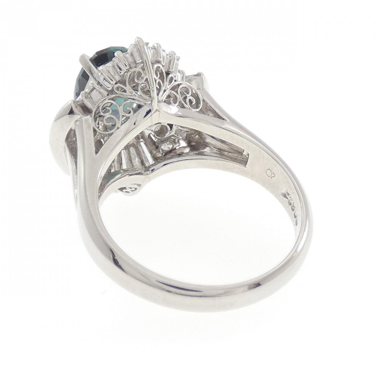 クレサンベール 合成アレキサンドライト リング 2.49CT