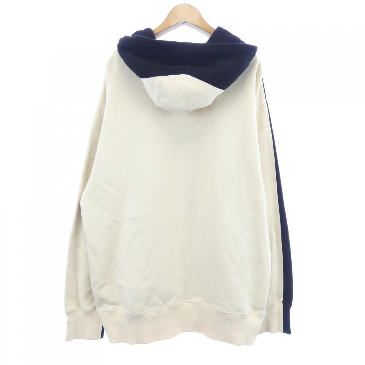 ヴァレンティノ VALENTINO パーカー