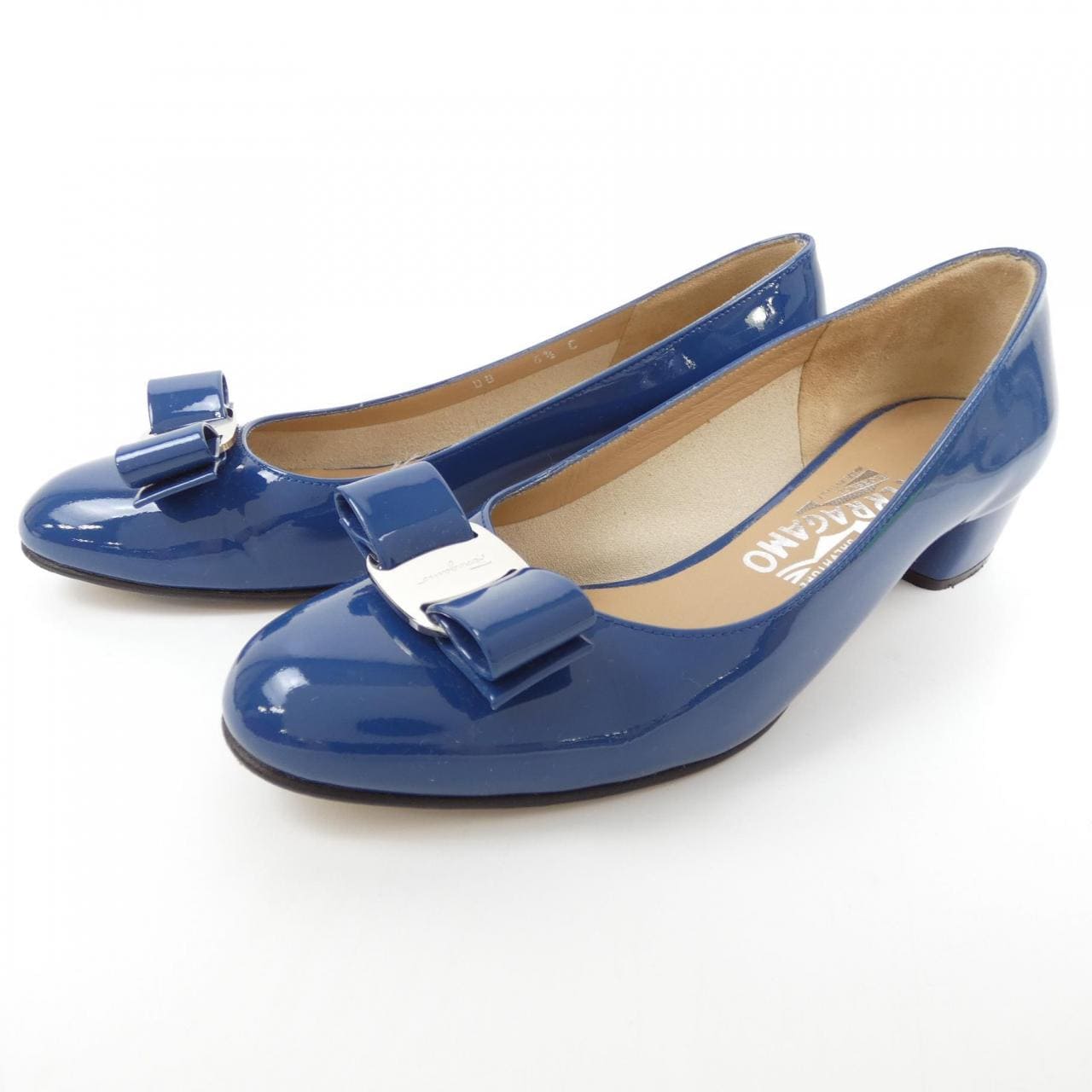 サルヴァトーレフェラガモ SALVATORE FERRAGAMO パンプス