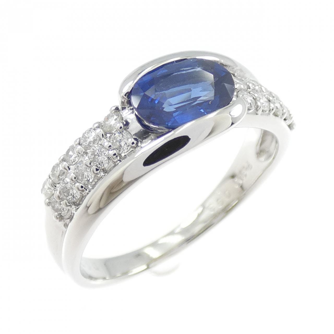 PT900 サファイヤ リング 0.93CT