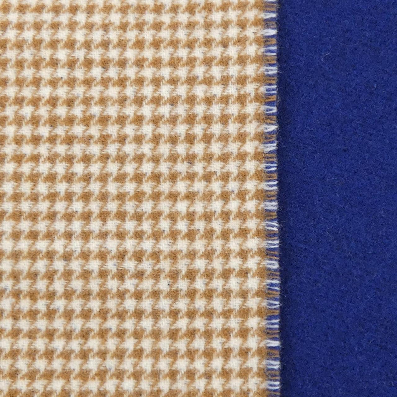 グッチ GUCCI 764268 4GAAA MUFFLER