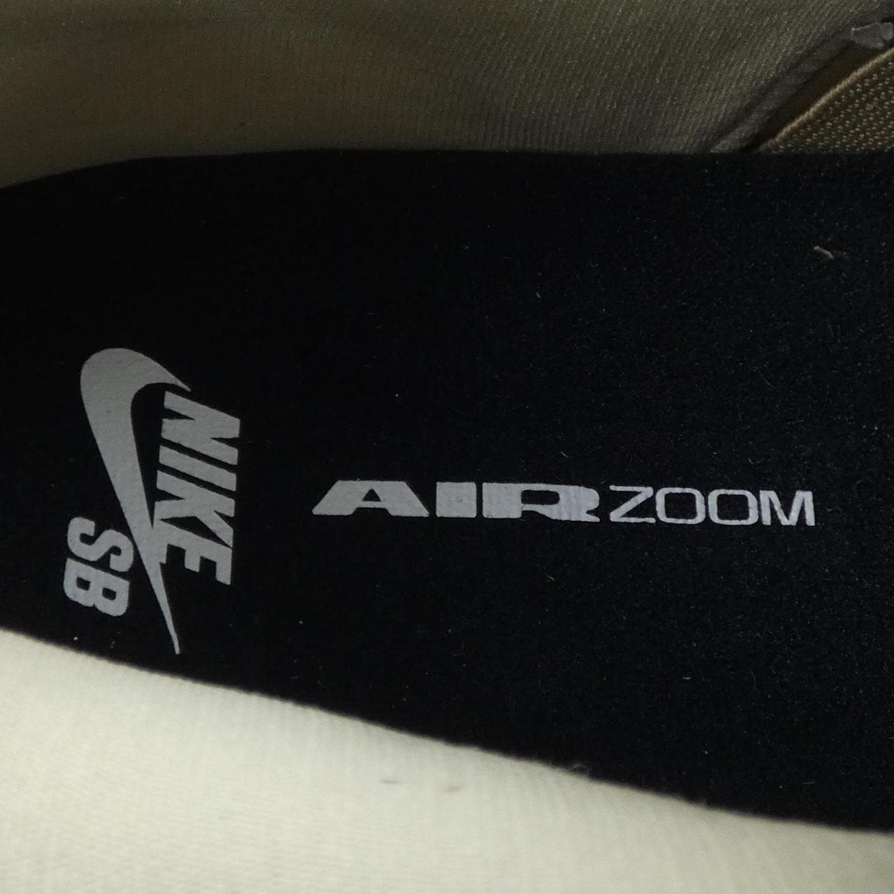 ナイキ NIKE HJ0367-200 スニーカー