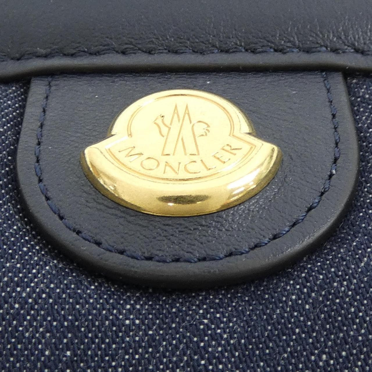 MONCLER蓬松手机壳包