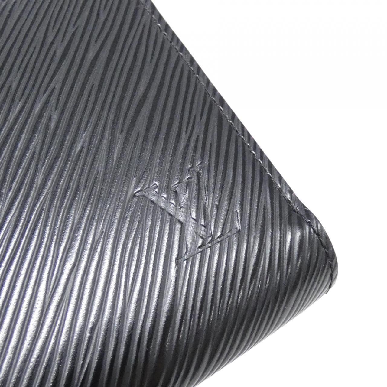 ルイヴィトン エピ ジッピー ウォレット M64838 財布