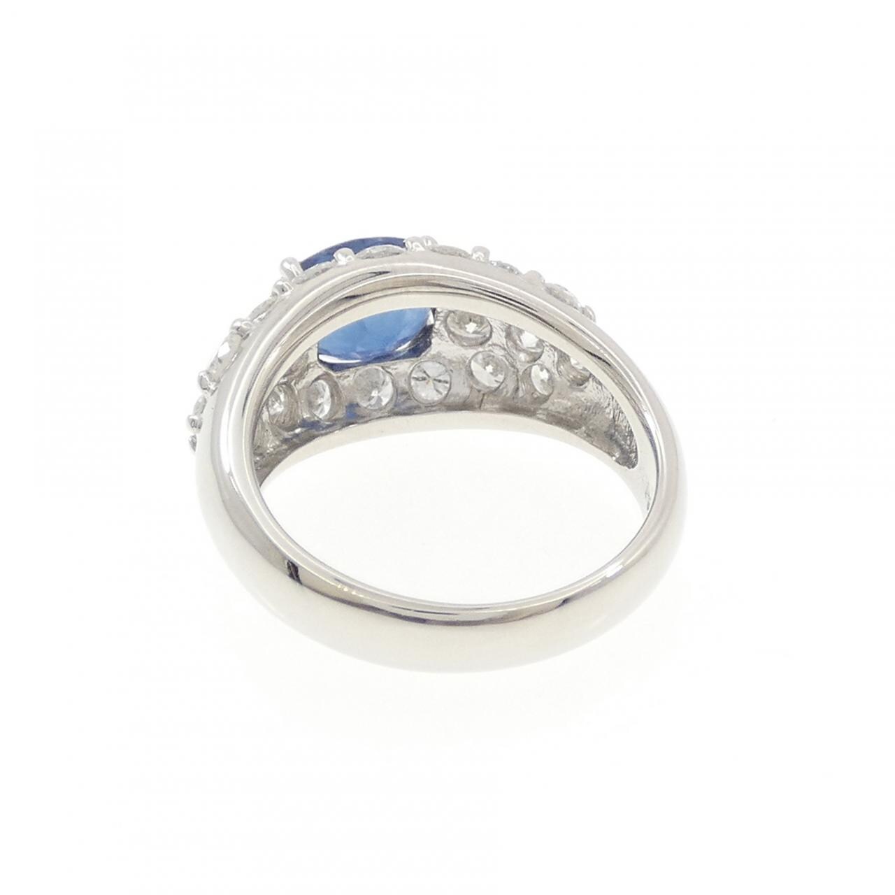 PT900 サファイヤ リング 1.79CT