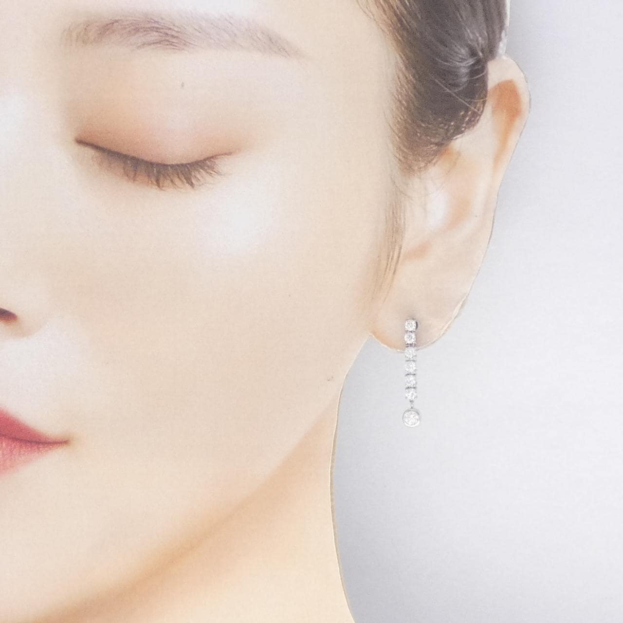 LINE钻石耳环 1.00克拉