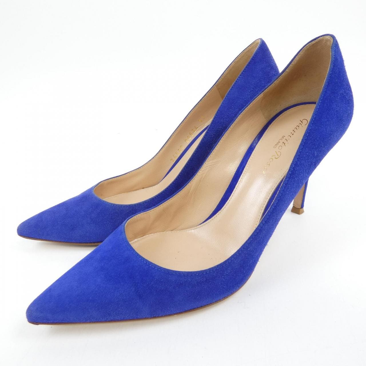 ジャンヴィトロッシ GIANVITO ROSSI パンプス