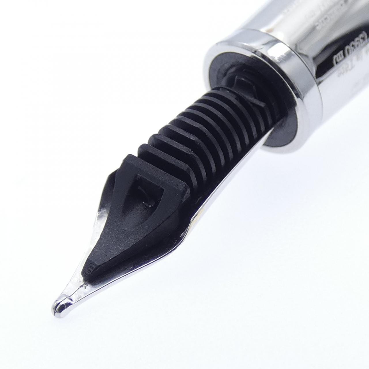 モンブラン マイスターシュテュックホワイトソリテールクラシック 106844 万年筆