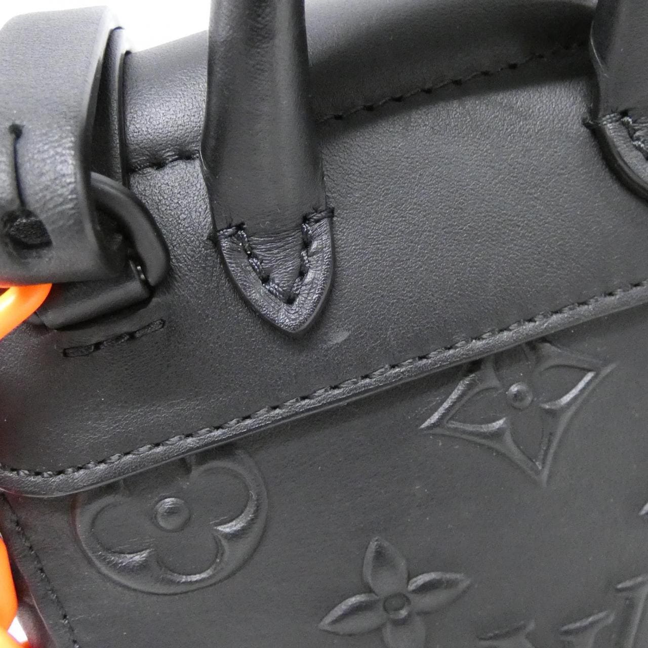 ルイヴィトン モノグラム シール スティーマーXS M58707 ショルダーバッグ