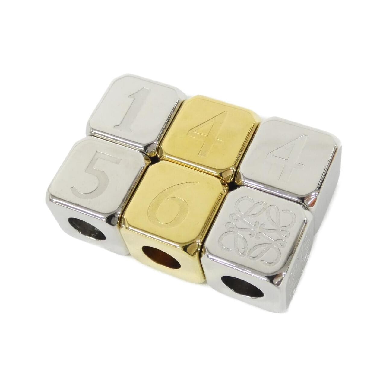 ロエベ バッグチャーム