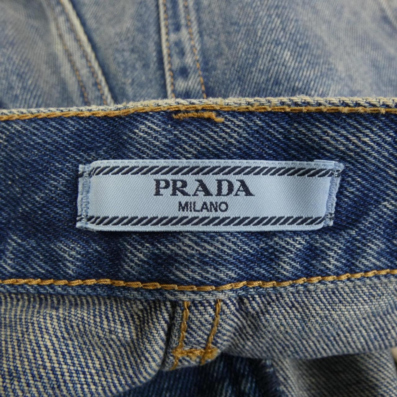 プラダ PRADA ショートパンツ