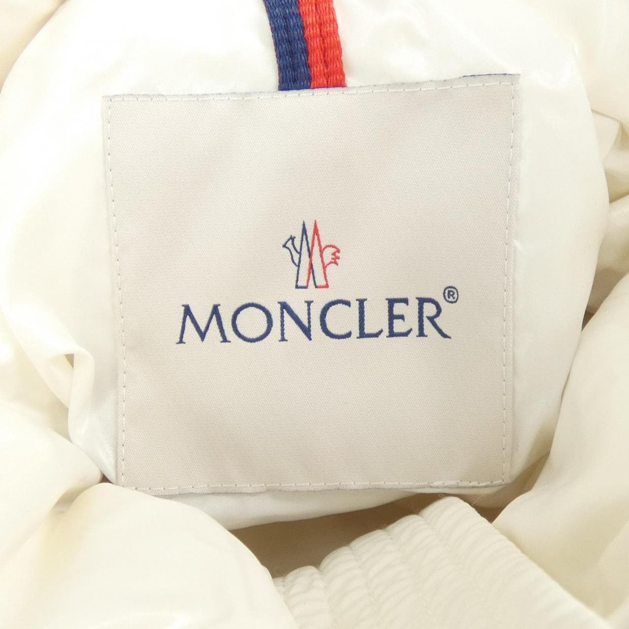 モンクレール MONCLER ダウンジャケット