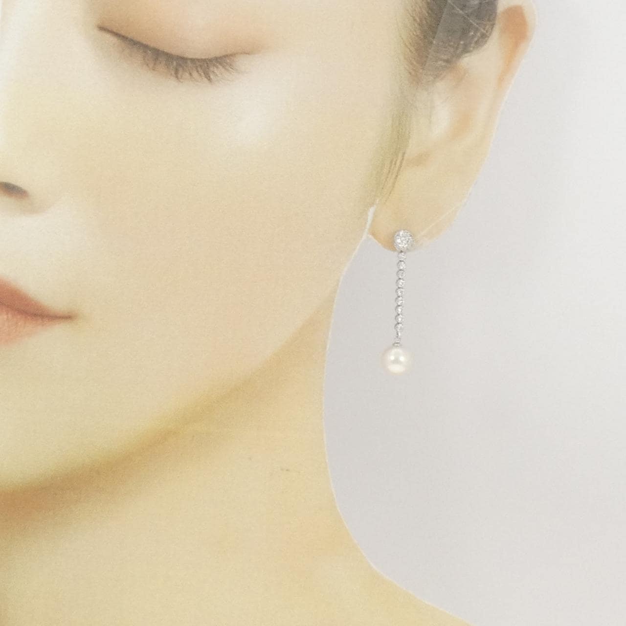K18WG Akoya pearl earrings 7.6mm