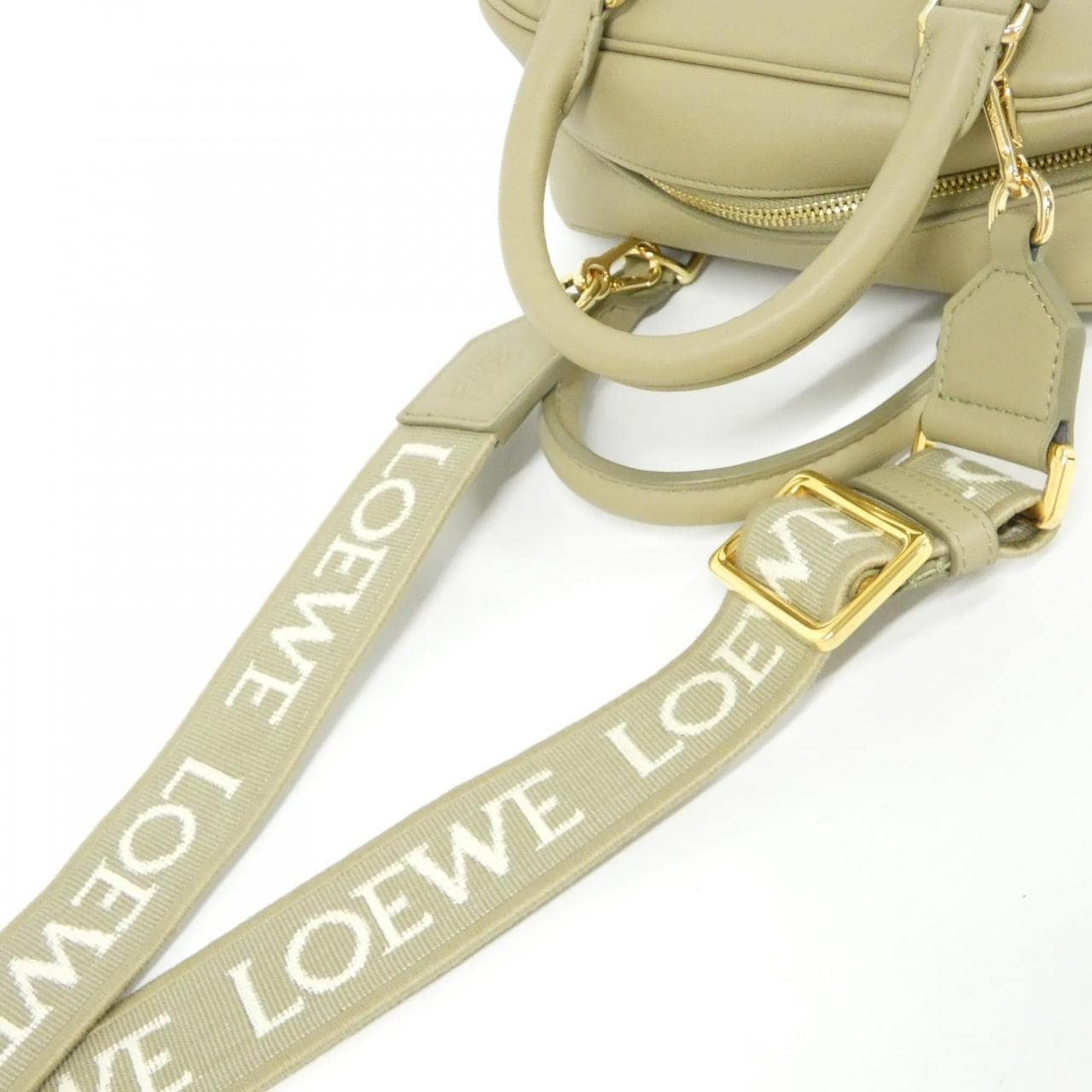 Loewe Amazona 16 Square A039N21X01 Bag