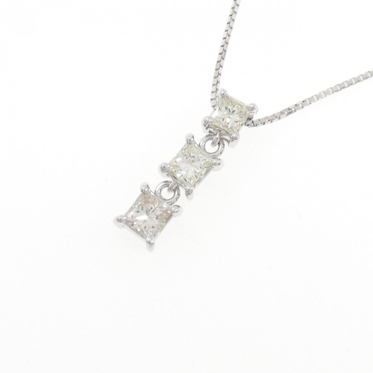 K18WG ダイヤモンド ネックレス 0.67CT