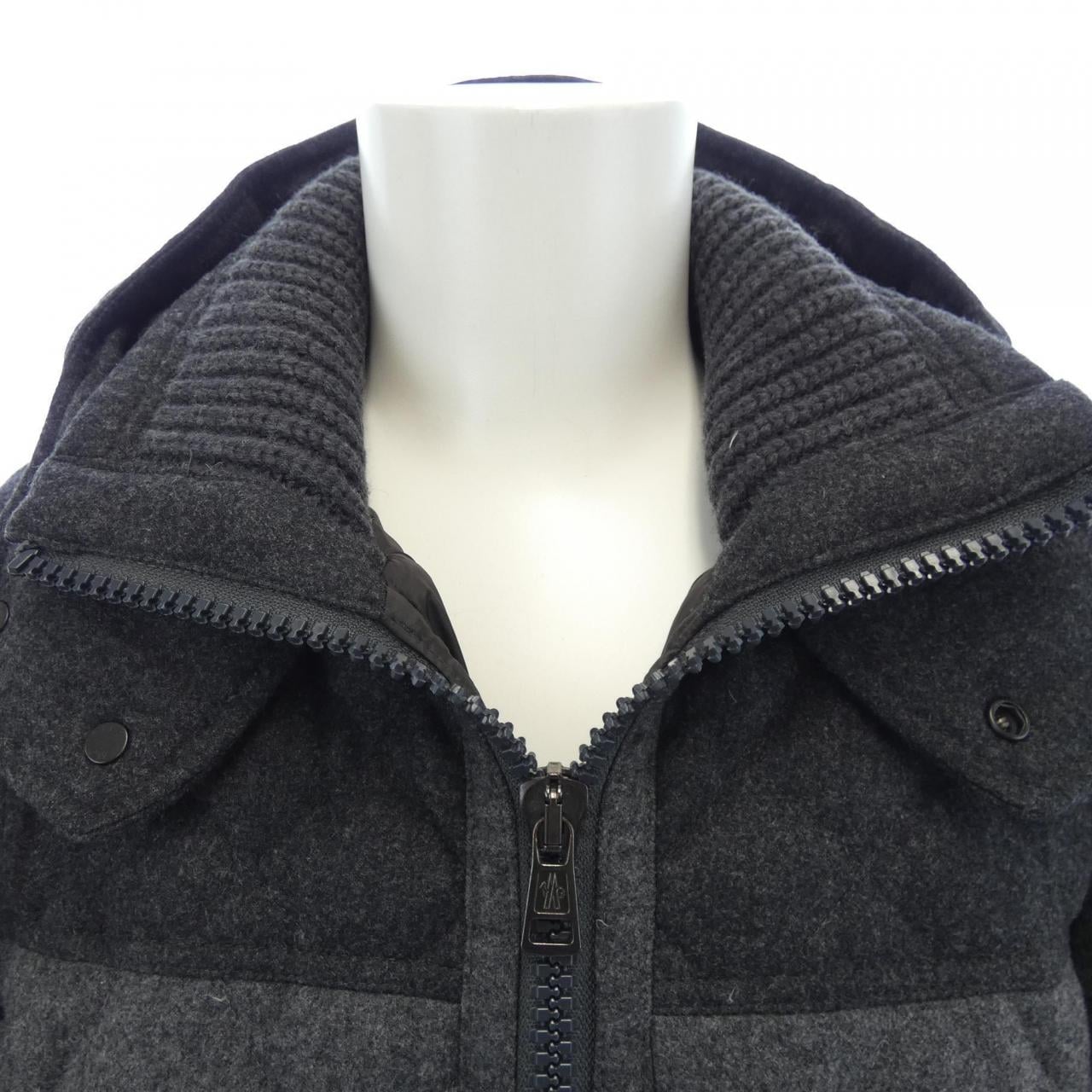 モンクレール MONCLER ダウンジャケット
