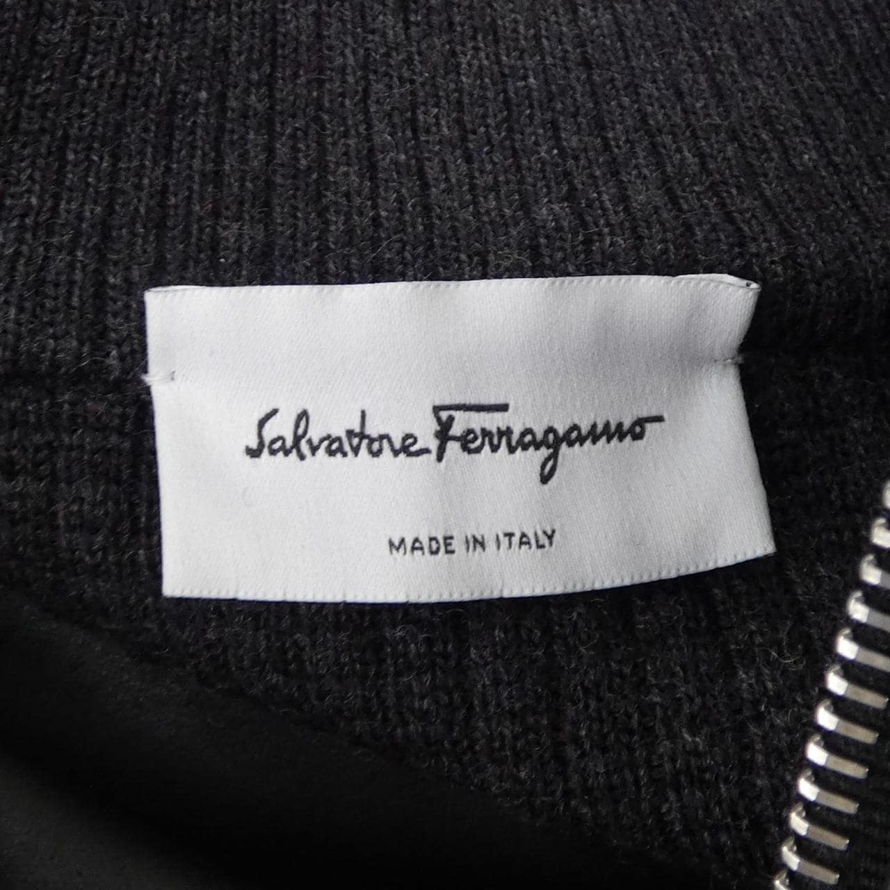 サルヴァトーレフェラガモ SALVATORE FERRAGAMO 120096 ブルゾン