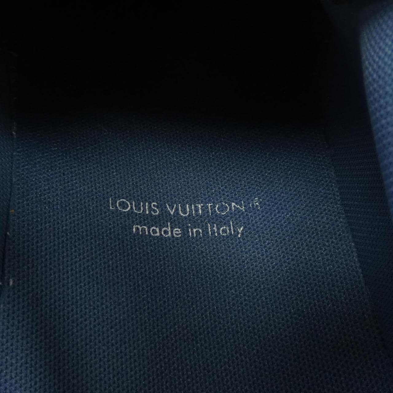 ルイヴィトン LOUIS VUITTON LVトレイナーライン NIGO スニーカー