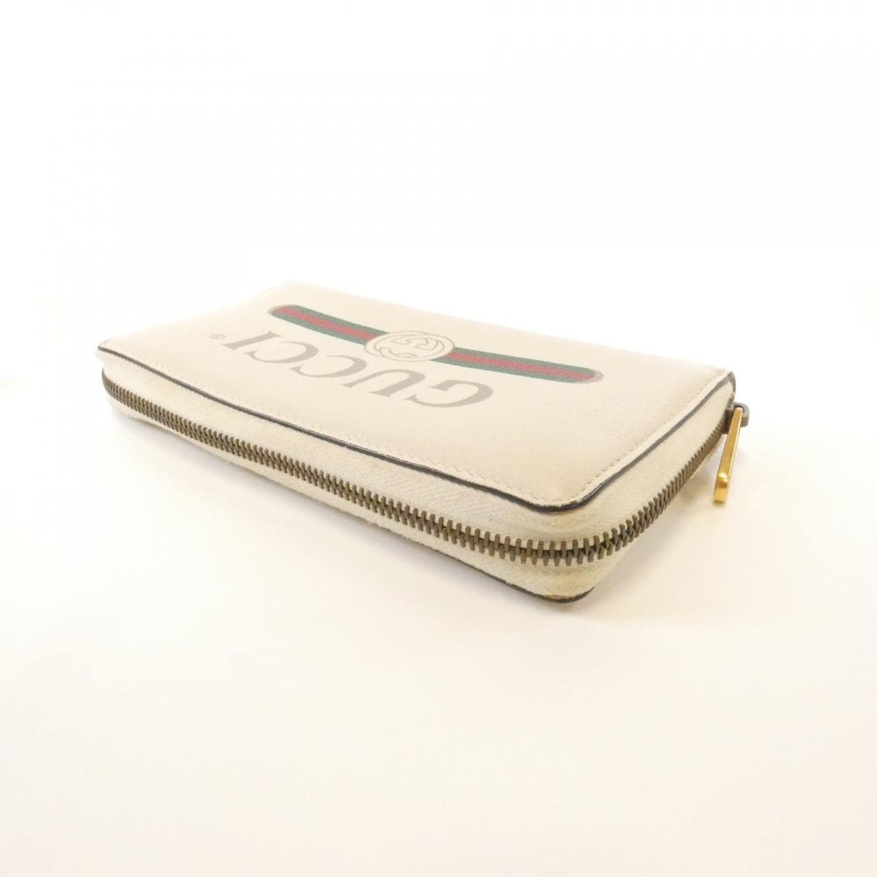 グッチ 496317 0GCAT 財布