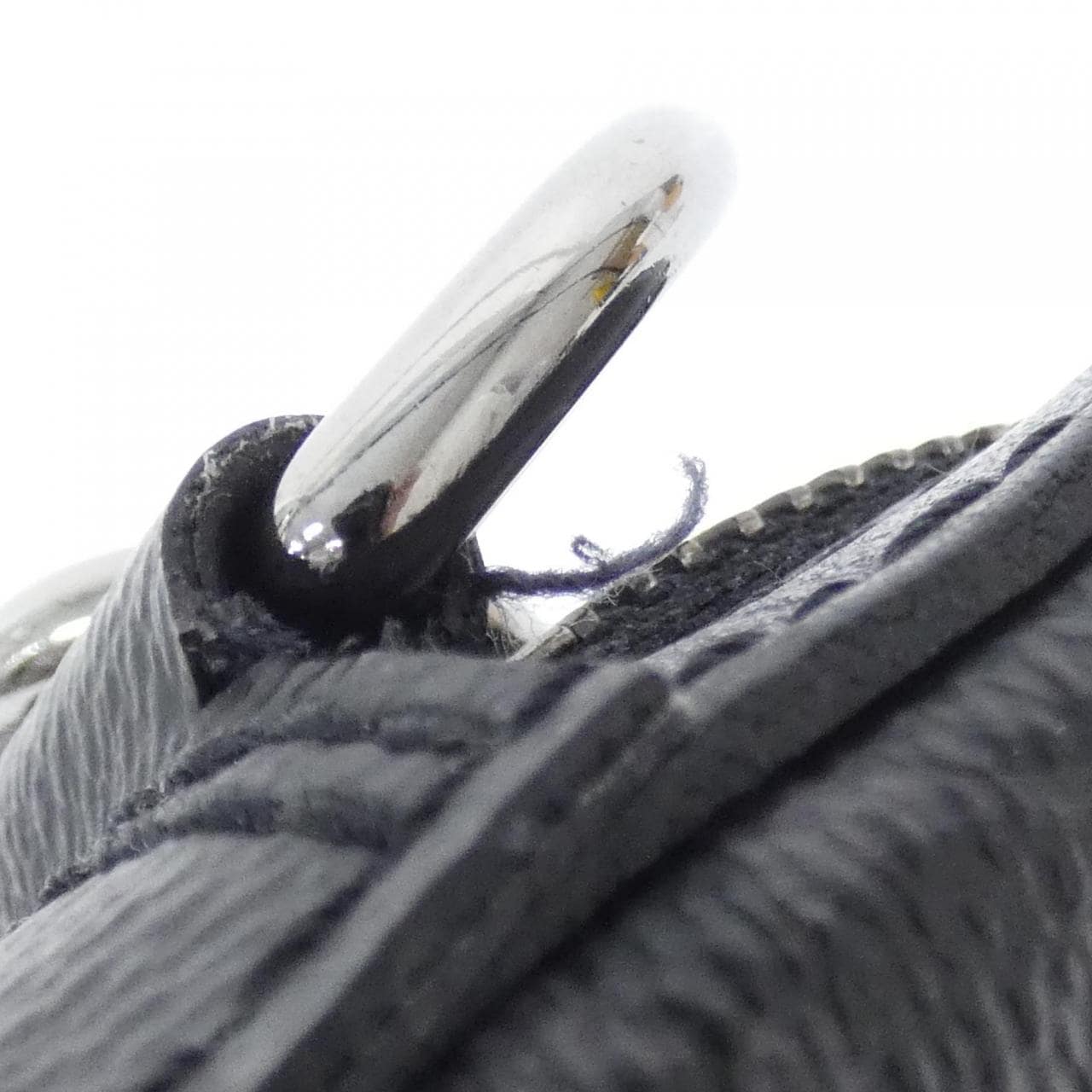 ルイヴィトン モノグラム エクリプス リバース トリオ メッセンジャー M69443 ショルダーバッグ