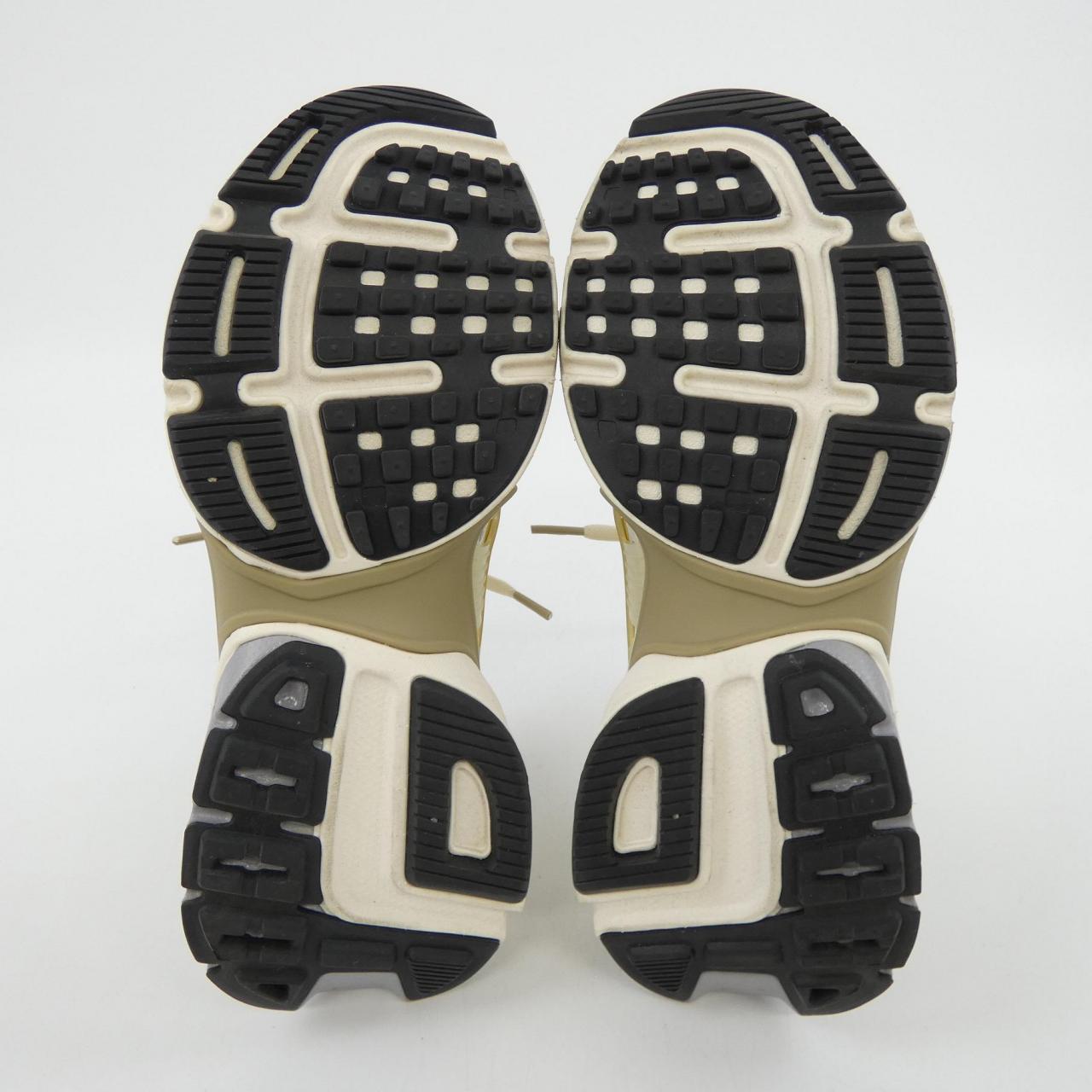 ナイキ NIKE HJ7245-100 スニーカー