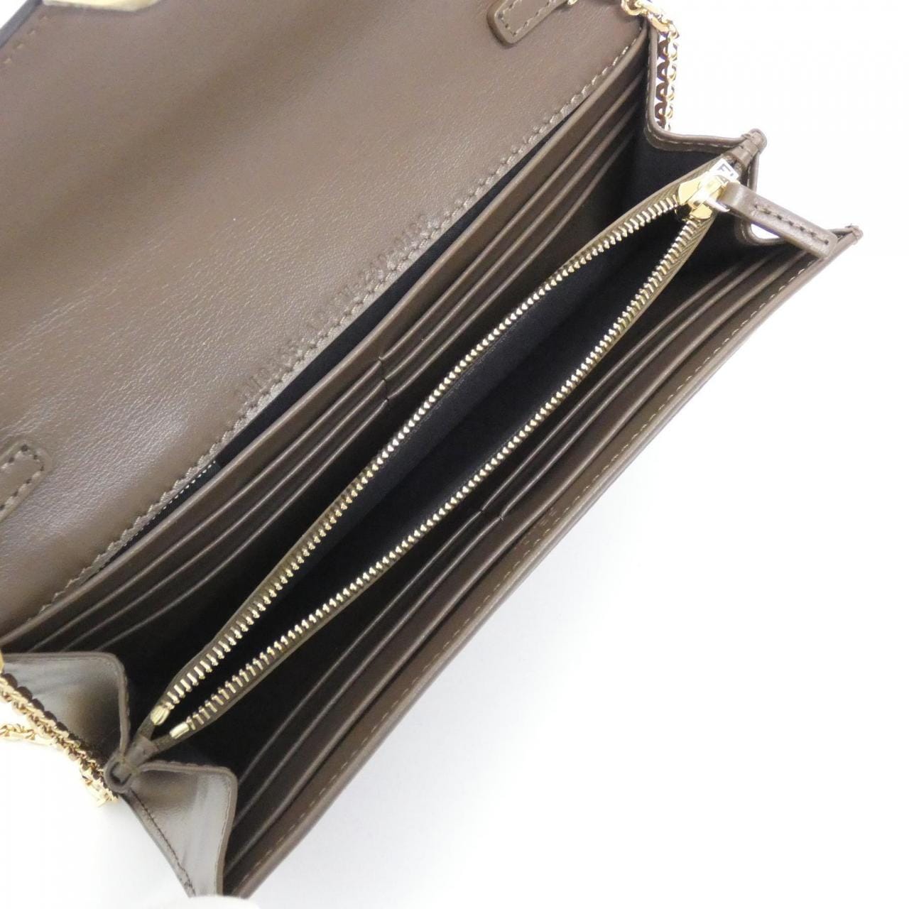 【新品】フェンディ 8M0365 ADYM チェーンウォレット