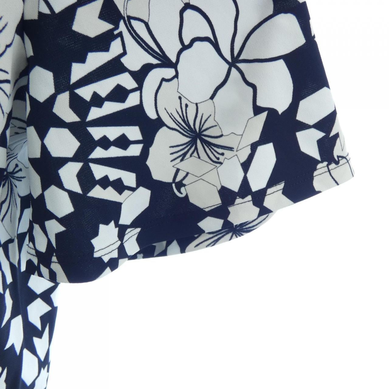 レオナールスポーツ LEONARD SPORT トップス