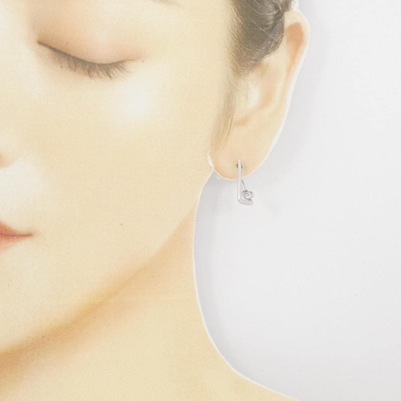 K18WG/PT ハート ダイヤモンド ピアス 0.07CT