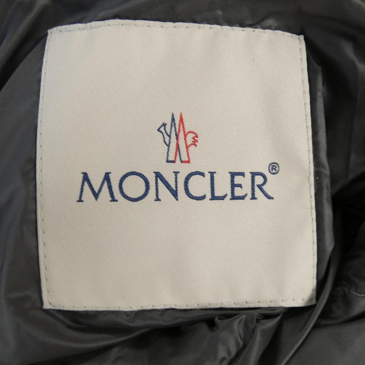 モンクレール MONCLER ダウンジャケット