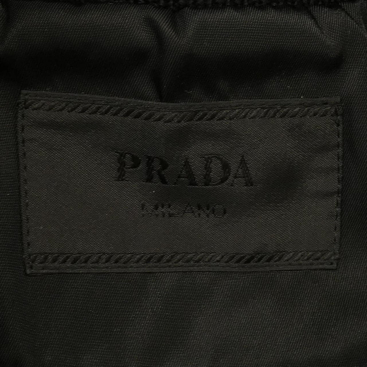Prada PRADA三角LOGO UMG070 S211 1IK0外套