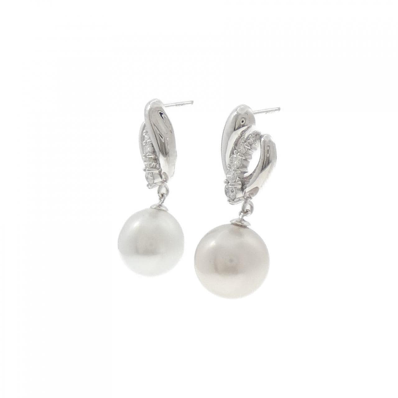 K18WG White Butterfly Pearl Earrings 10.5mm