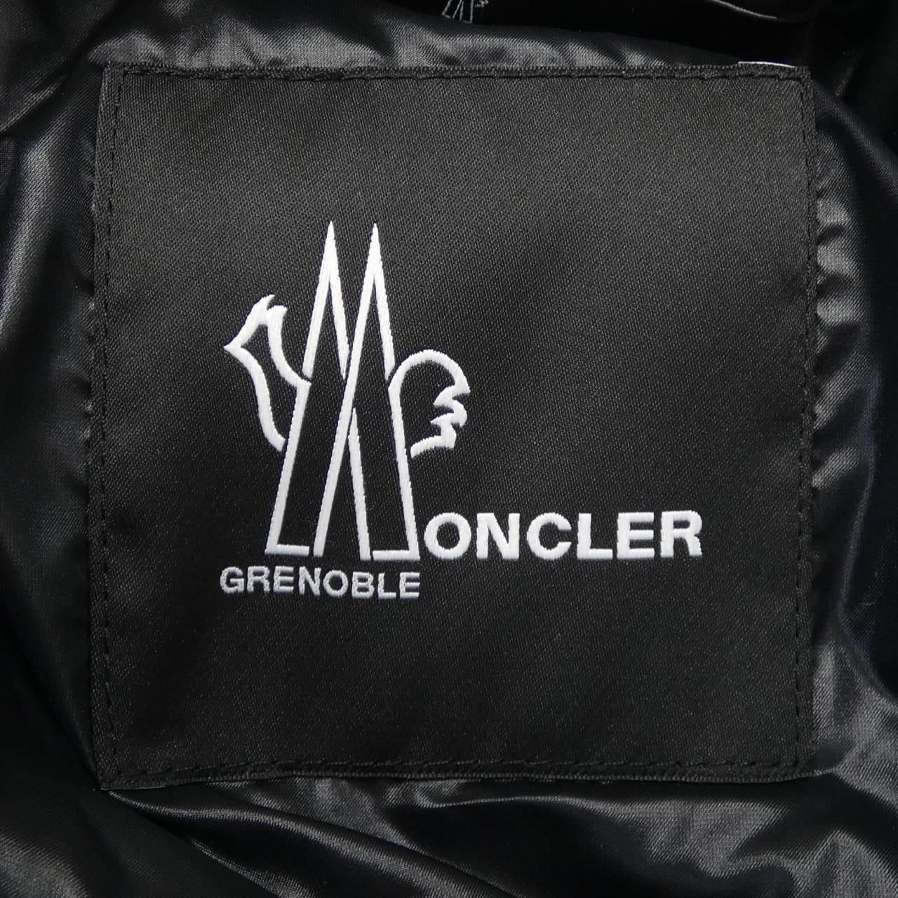 モンクレールグルノーブル MONCLER GRENOBLE 20978402450 ダウンジャケット