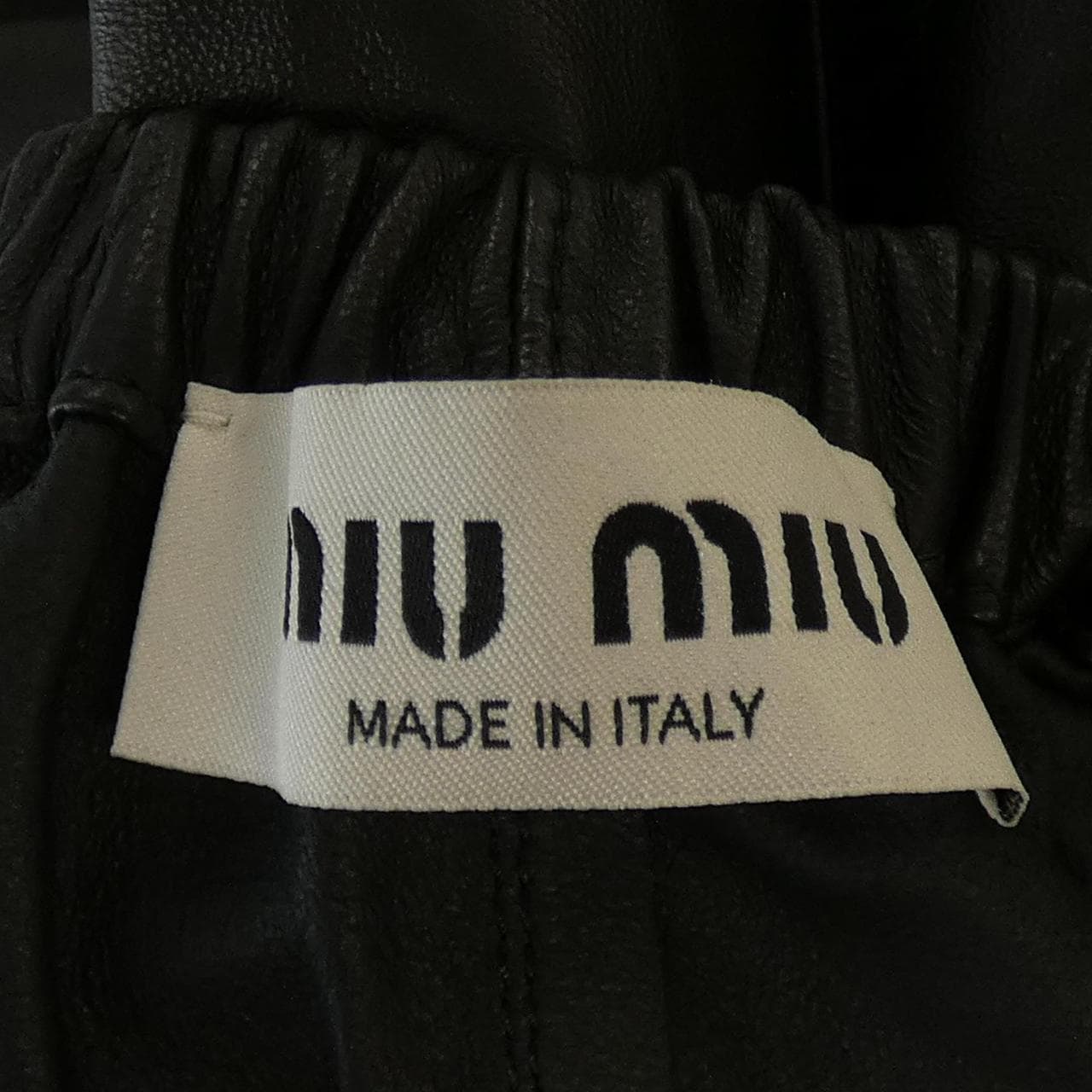 ミュウミュウ MIU MIU MPP402 SOOO 13UB ショートパンツ