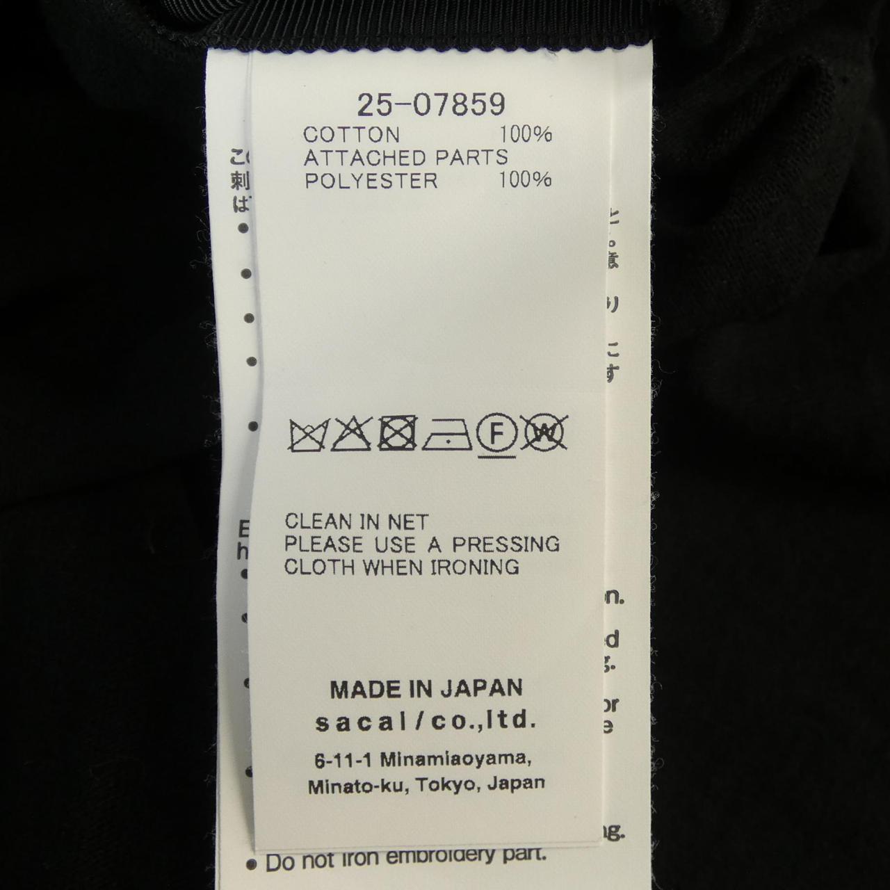 サカイ SACAI EMBLEM COTTON JERSEY 25-07859 Tシャツ