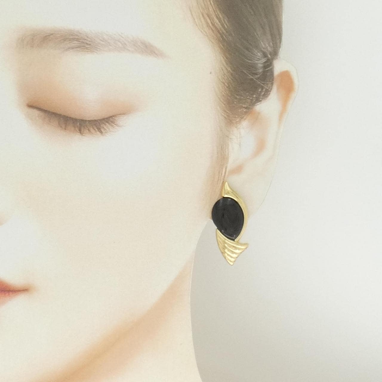 K18YG オニキス ピアス