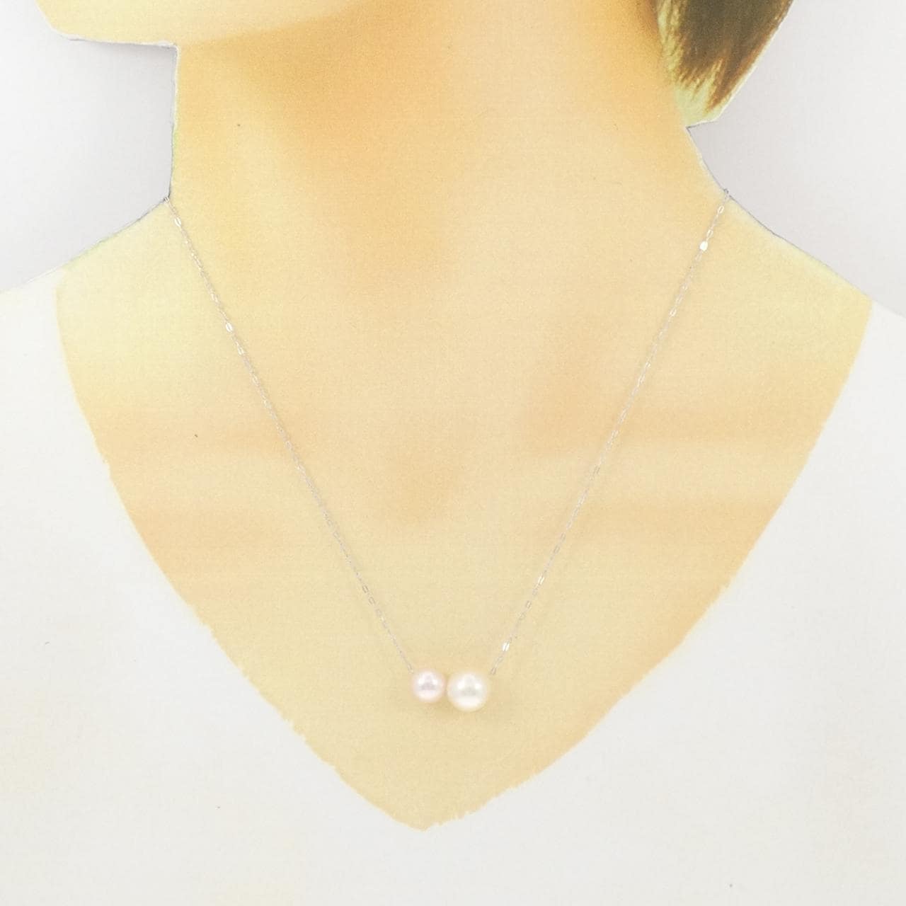 K18WG Akoya pearl necklace