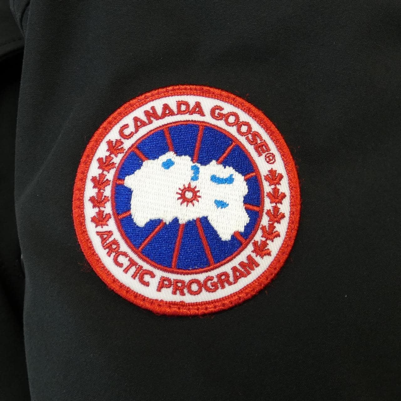 カナダグース CANADA GOOSE ダウンジャケット