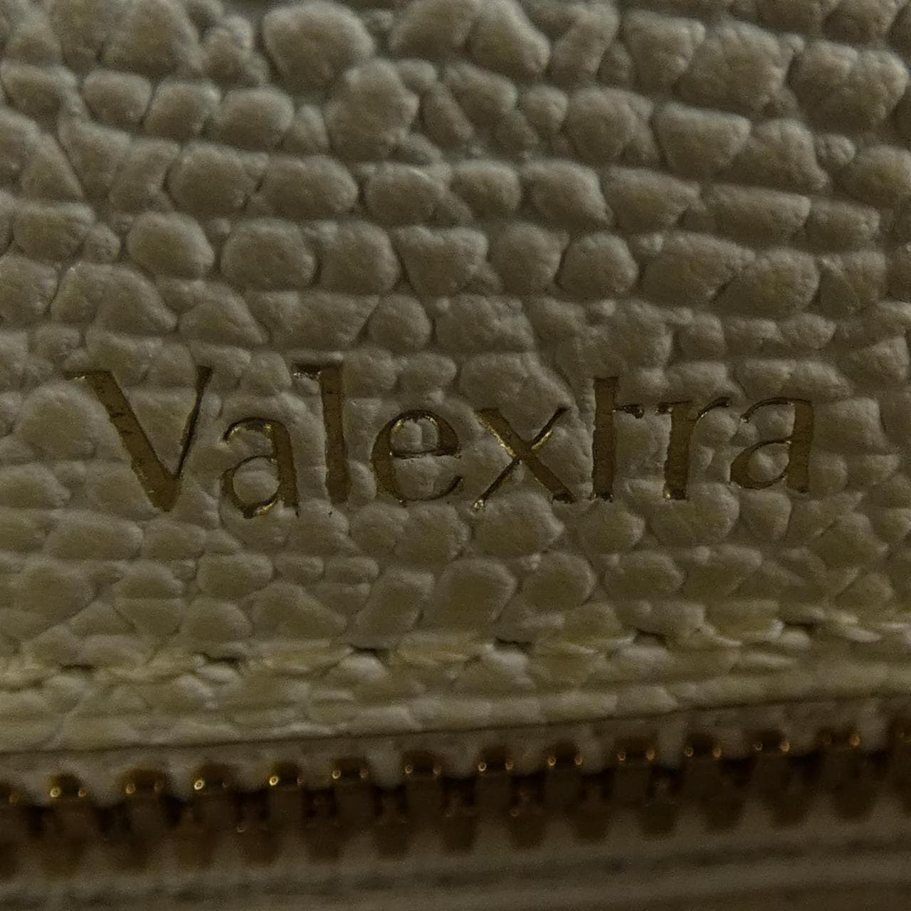 ヴァレクストラ VALEXTRA イジィデ ISIDE WBES0056028LOC99 BAG
