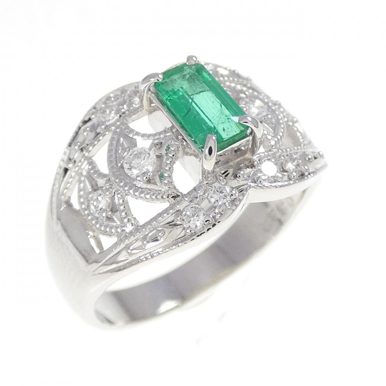 PT900 エメラルド リング 0.382CT